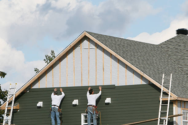 Professional Siding Installation technician working in Unionville, PA